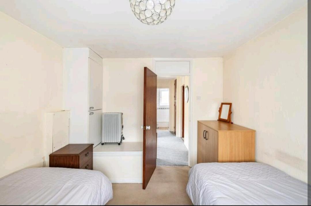 London Stratford Holiday Home Екстериор снимка